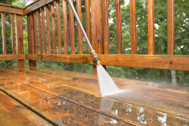 Fence Pressure Washing in Walker, MI