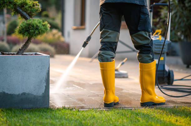 Why Choose Our Certified Pressure Washing Experts for Your Project Needs in Walker, MI?